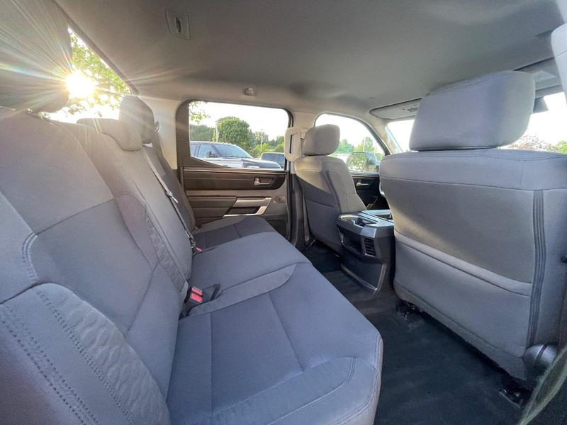 Toyota Tundra 2WD Vehicle Image 15