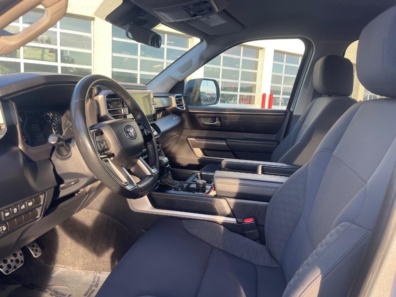 Toyota Tundra 2WD Vehicle Image 18
