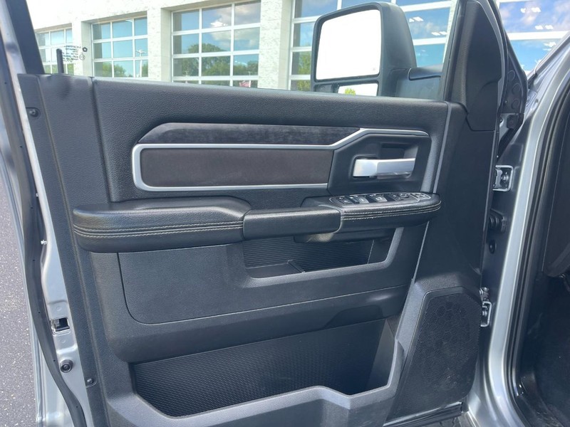 Ram 2500 Vehicle Image 10