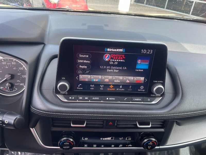 Nissan Rogue Vehicle Image 31