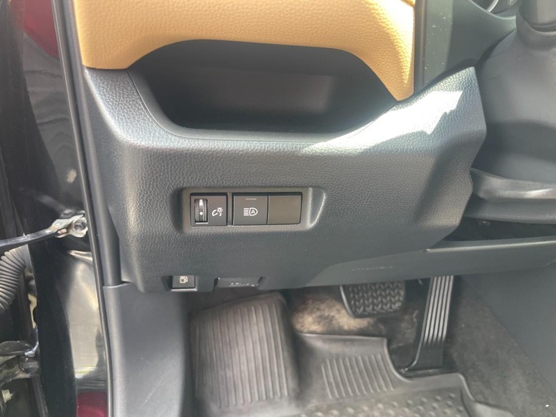 Toyota RAV4 Vehicle Image 20