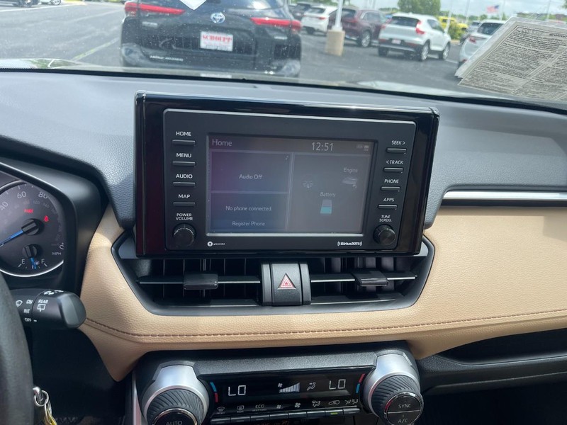 Toyota RAV4 Vehicle Image 25