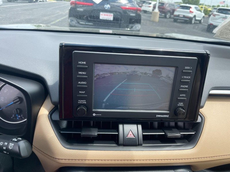 Toyota RAV4 Vehicle Image 26