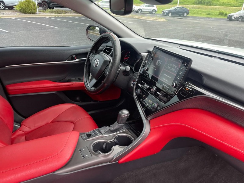 Toyota Camry Vehicle Image 10
