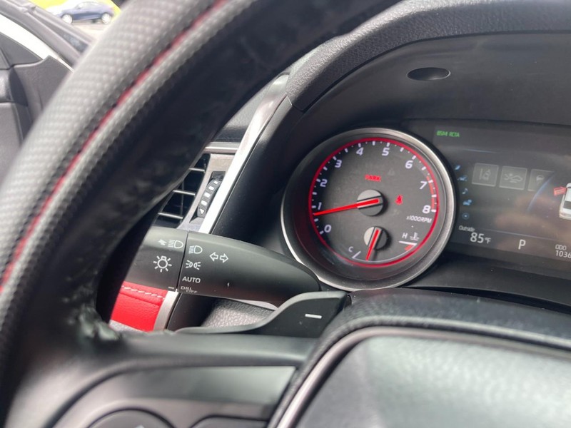 Toyota Camry Vehicle Image 26