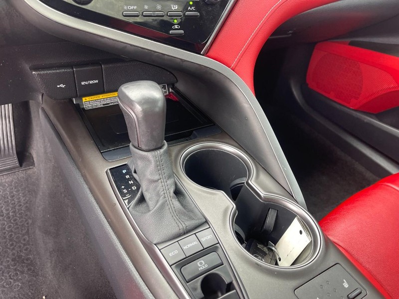 Toyota Camry Vehicle Image 29