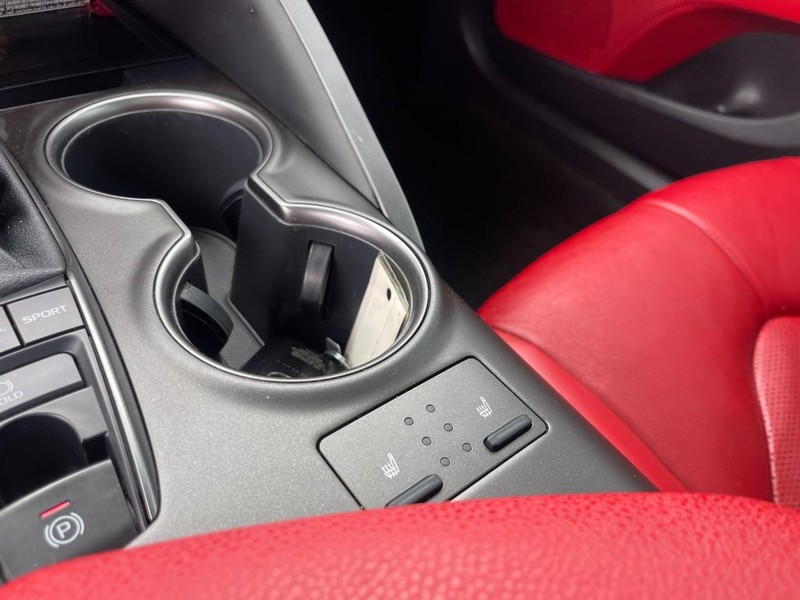 Toyota Camry Vehicle Image 30
