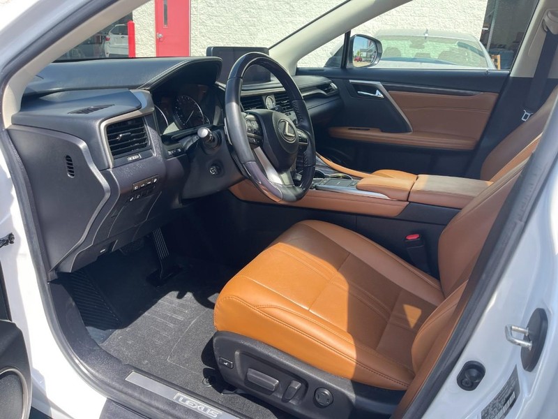 Lexus RX Vehicle Image 22