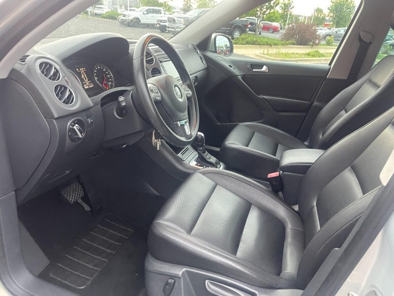 Volkswagen Tiguan Vehicle Image 19