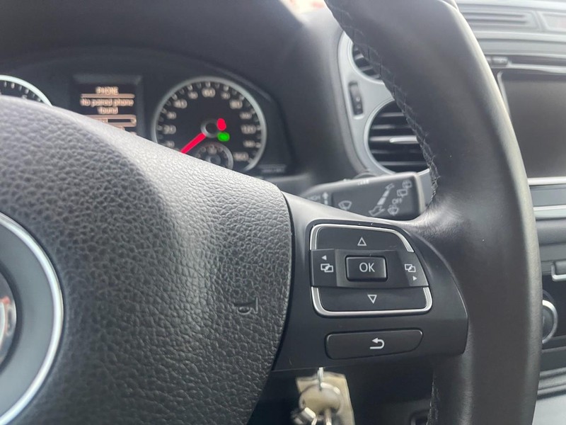 Volkswagen Tiguan Vehicle Image 24