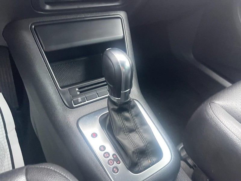 Volkswagen Tiguan Vehicle Image 26