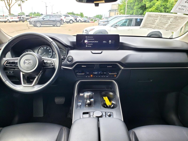 Mazda CX-90 Vehicle Image 08