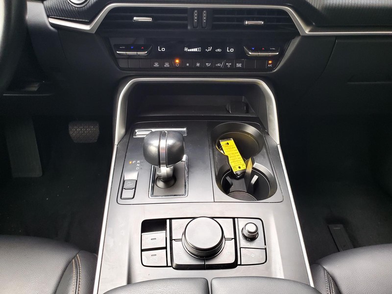 Mazda CX-90 Vehicle Image 10