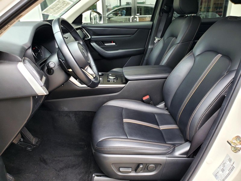 Mazda CX-90 Vehicle Image 12