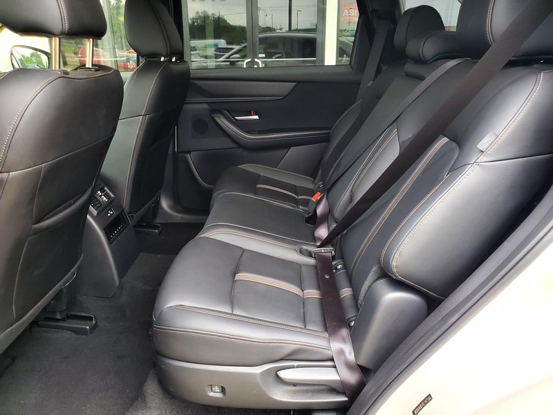 Mazda CX-90 Vehicle Image 15