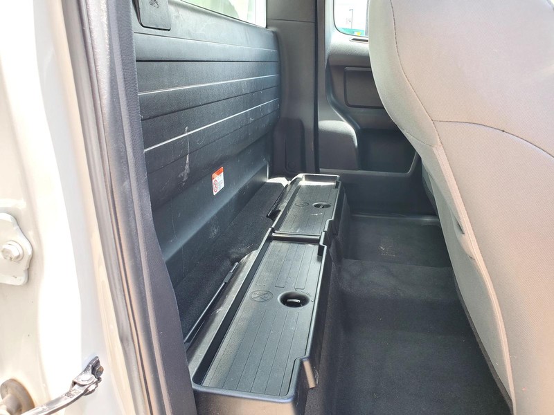 Toyota Tacoma Vehicle Image 14