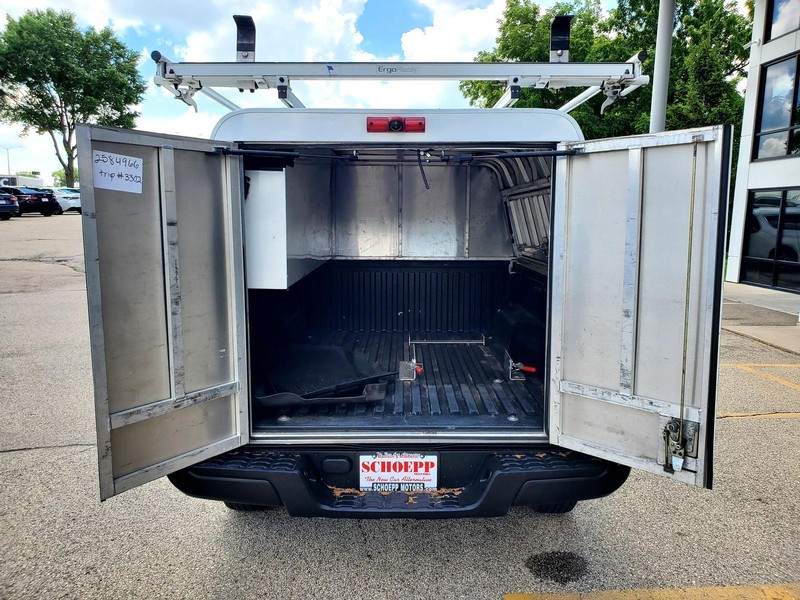 Toyota Tacoma Vehicle Image 18