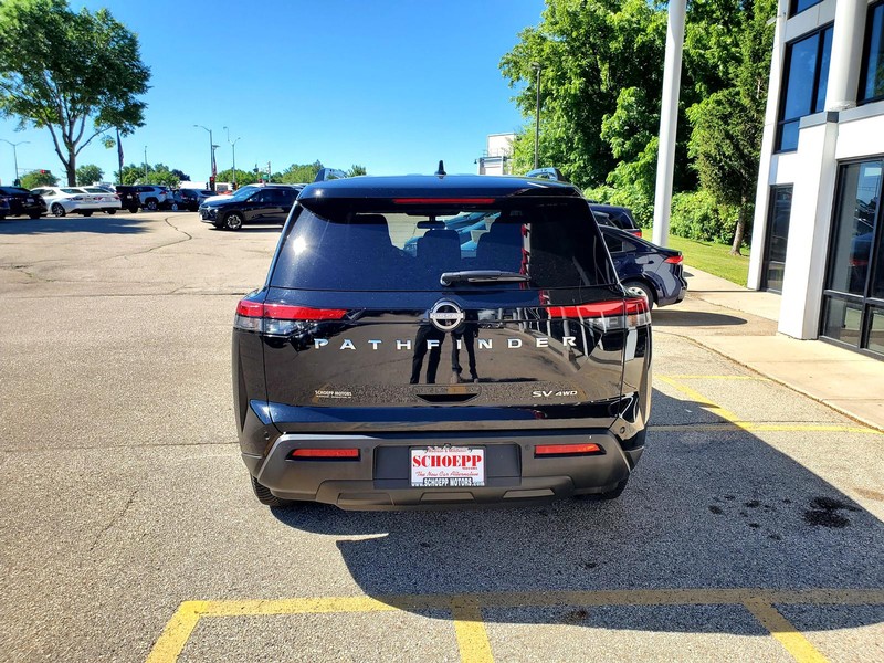 Nissan Pathfinder Vehicle Image 06