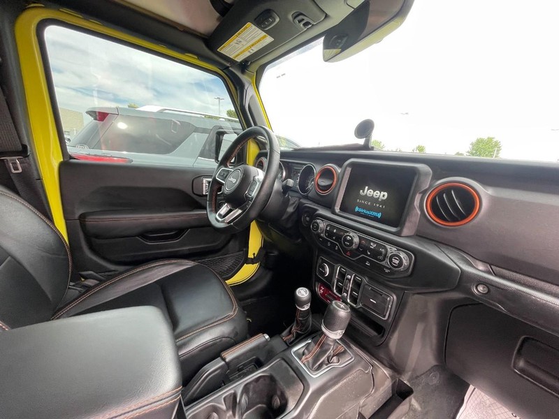 Jeep Gladiator Vehicle Image 05