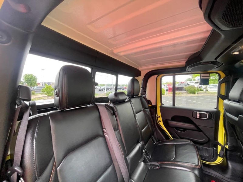 Jeep Gladiator Vehicle Image 15