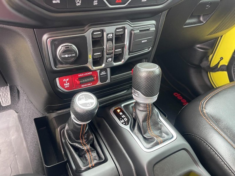 Jeep Gladiator Vehicle Image 28