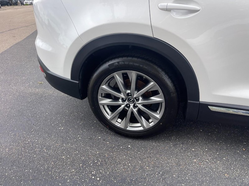 Mazda CX-9 Vehicle Image 09
