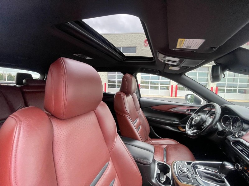 Mazda CX-9 Vehicle Image 11