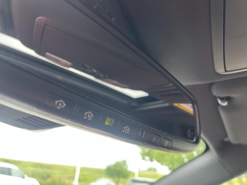 Mazda CX-9 Vehicle Image 40