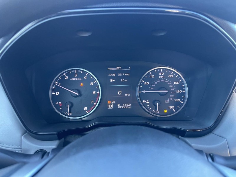 Subaru Legacy Vehicle Image 15