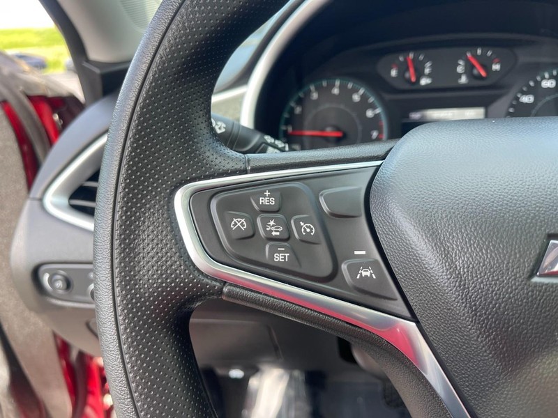 Chevrolet Malibu Vehicle Image 21