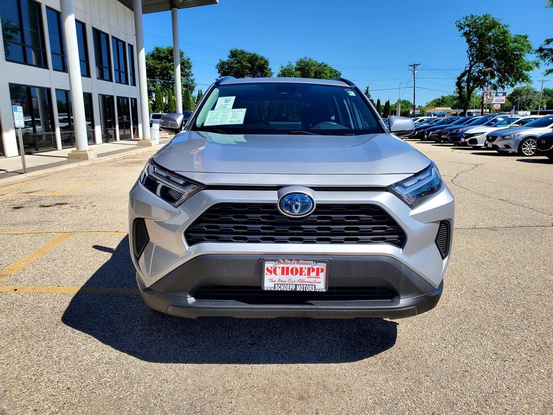 Toyota RAV4 Vehicle Image 02