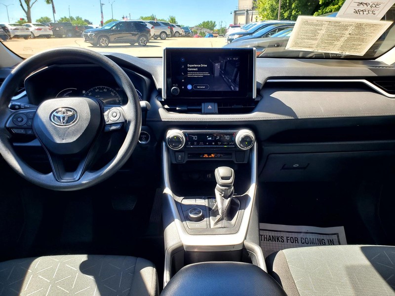 Toyota RAV4 Vehicle Image 08
