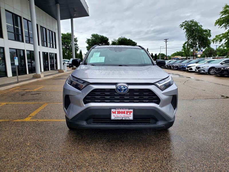 Toyota RAV4 Vehicle Image 02