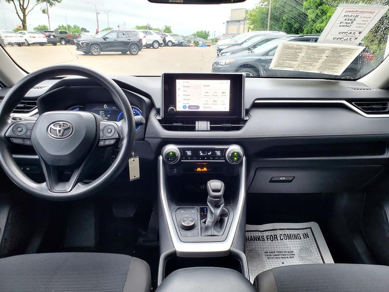 Toyota RAV4 Vehicle Image 08