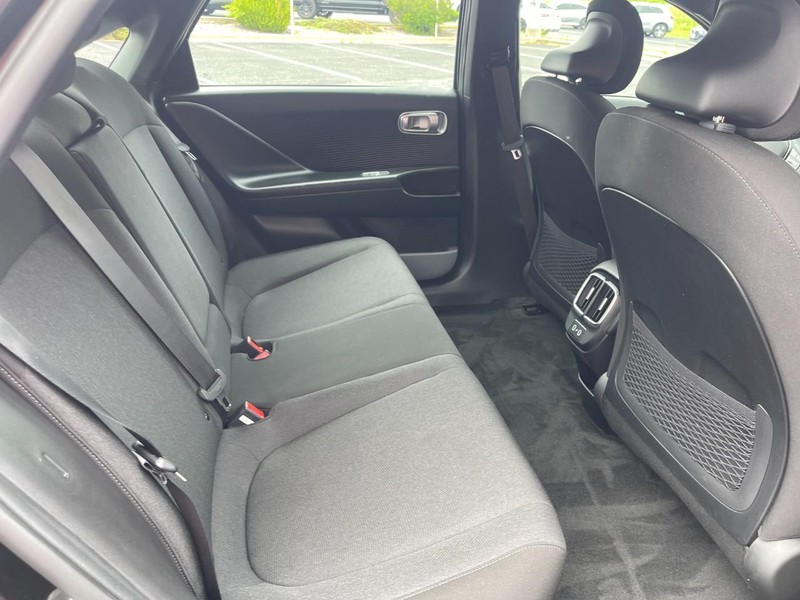 Hyundai IONIQ 6 Vehicle Image 09