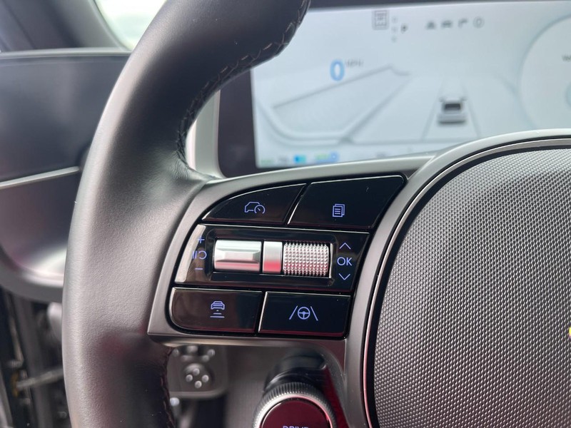 Hyundai IONIQ 6 Vehicle Image 21