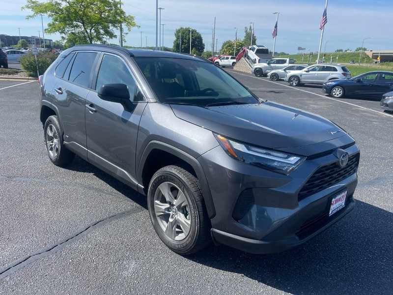 Toyota RAV4 Vehicle Image 02