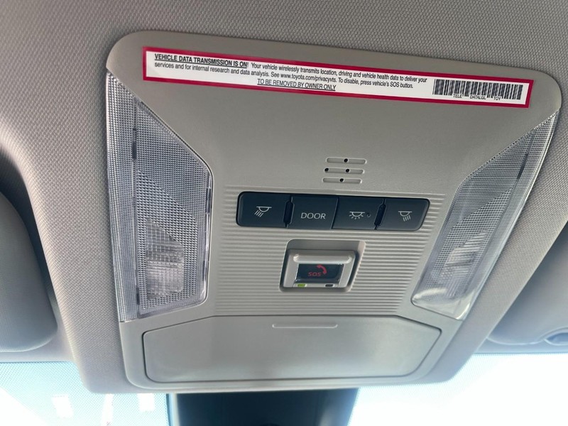 Toyota RAV4 Vehicle Image 22