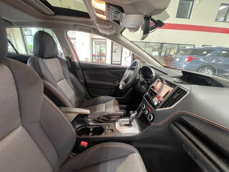 Subaru Crosstrek Vehicle Image 04