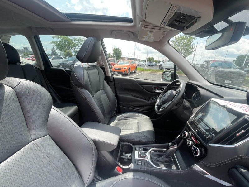 Subaru Forester Vehicle Image 09