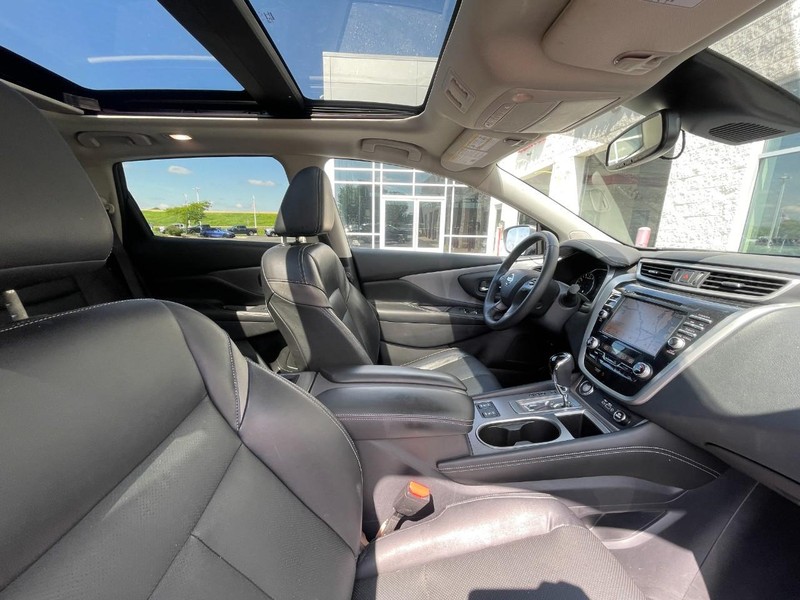 Nissan Murano Vehicle Image 04