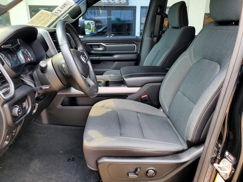 Ram 1500 Vehicle Image 12