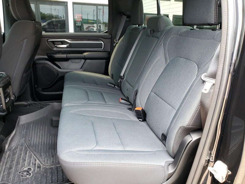 Ram 1500 Vehicle Image 14