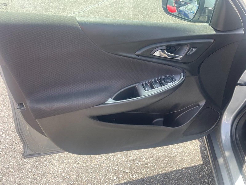 Chevrolet Malibu Vehicle Image 10