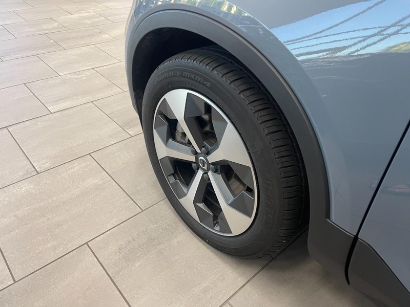 Volvo XC40 Vehicle Image 04