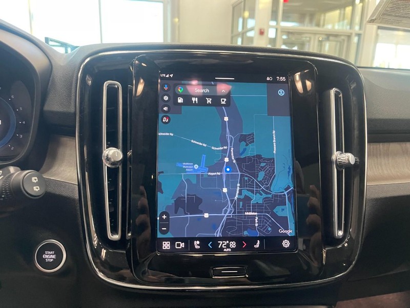 Volvo XC40 Vehicle Image 24