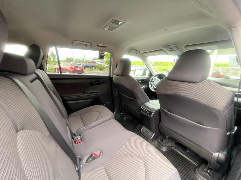 Toyota Highlander Vehicle Image 11
