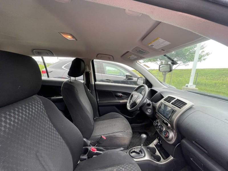 Scion xD Vehicle Image 03