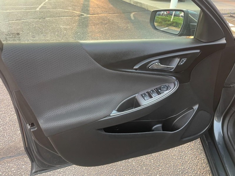 Chevrolet Malibu Vehicle Image 19