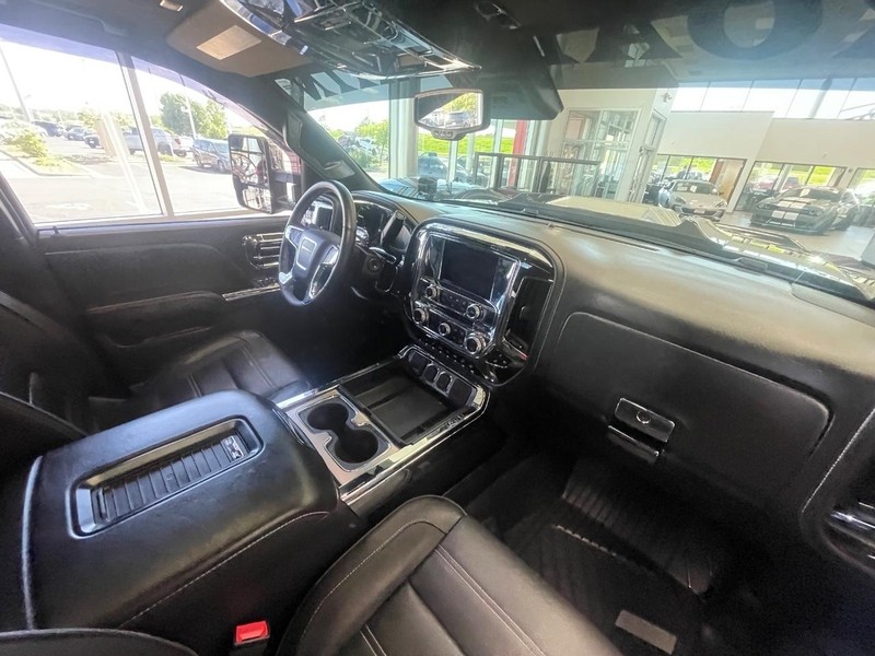 GMC Sierra 1500 Vehicle Image 08